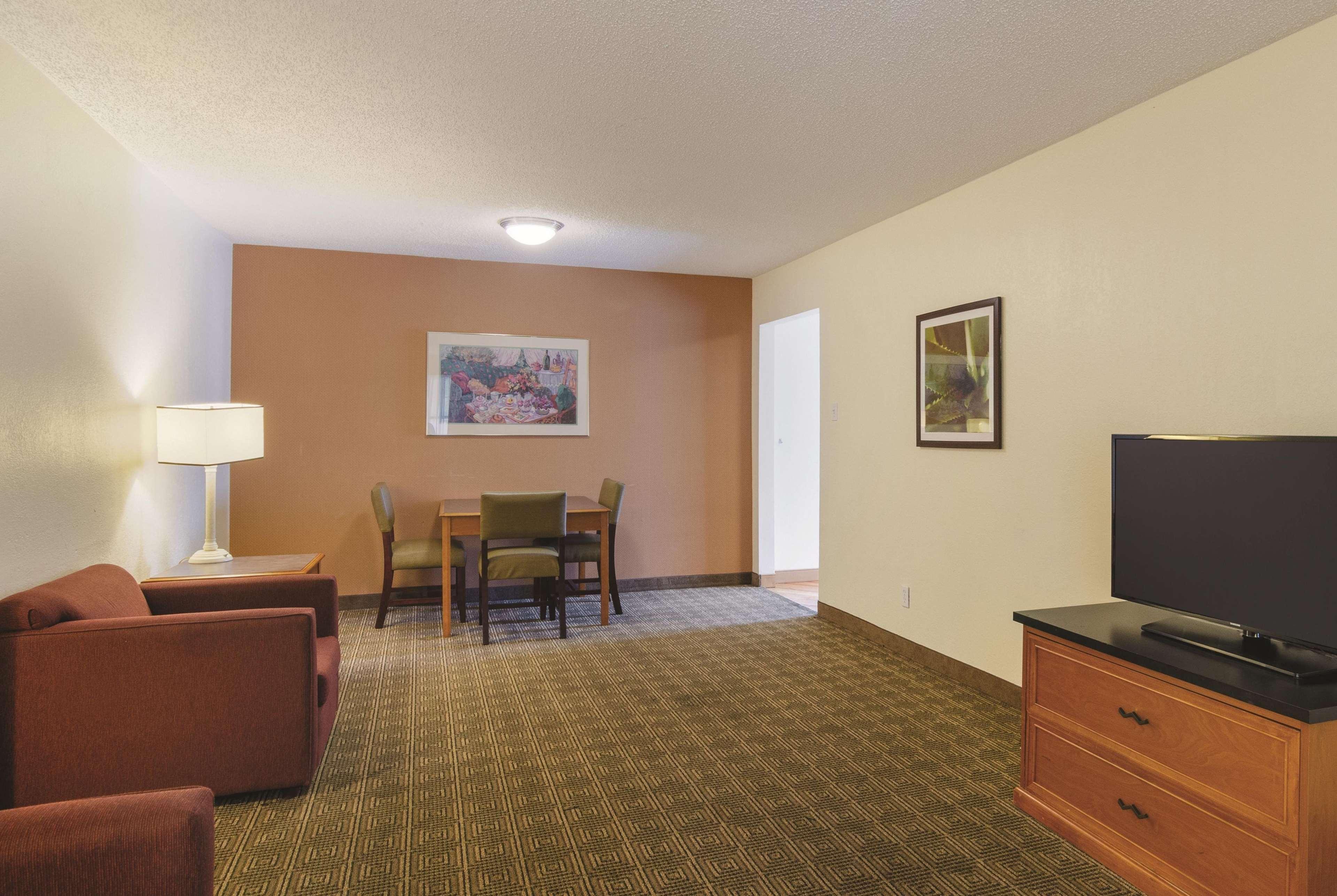 La Quinta Inn By Wyndham Denver Cherry Creek Buitenkant foto